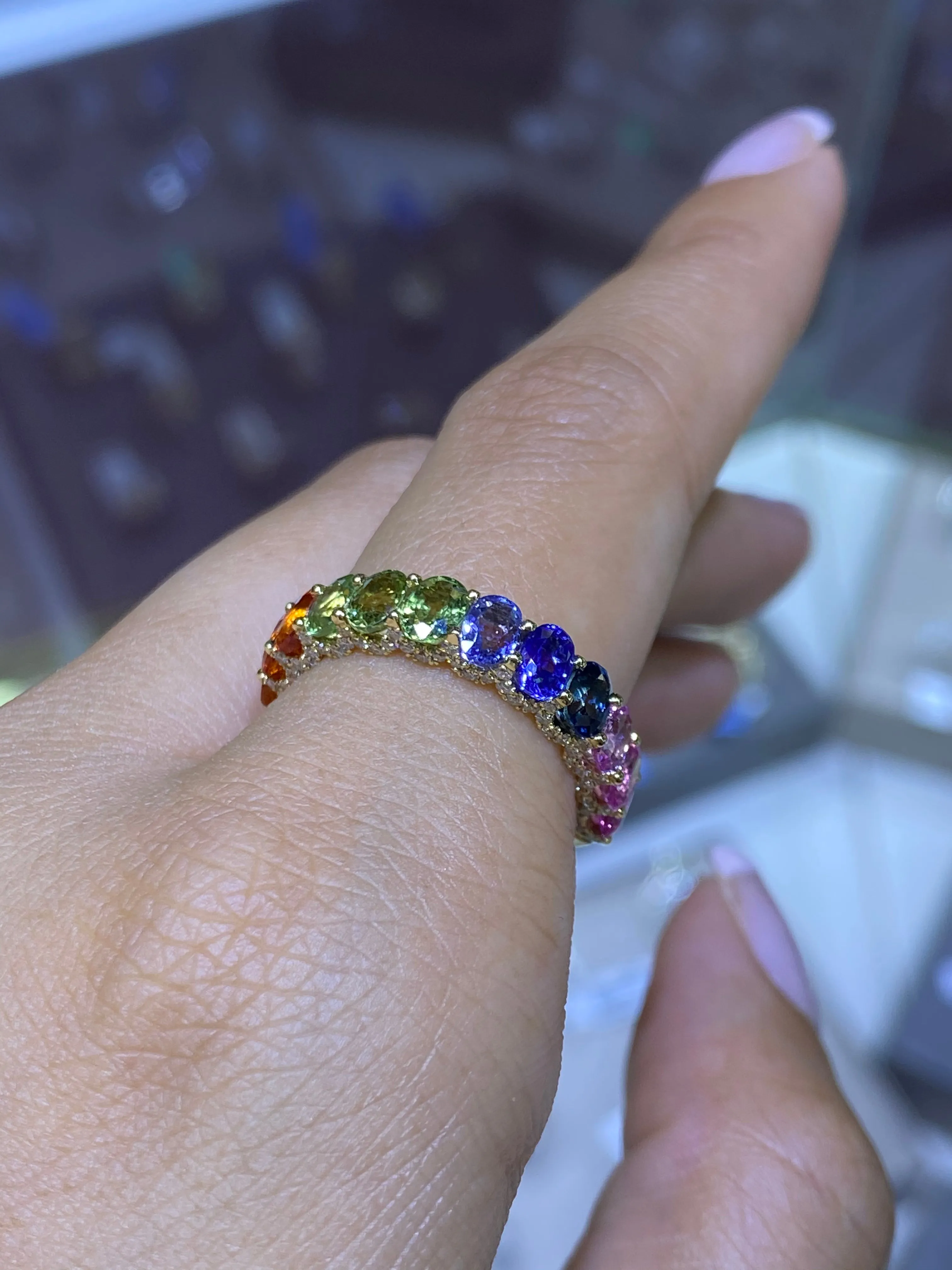 14K Gold Rainbow Oval Sapphire Diamond U-Prong Band