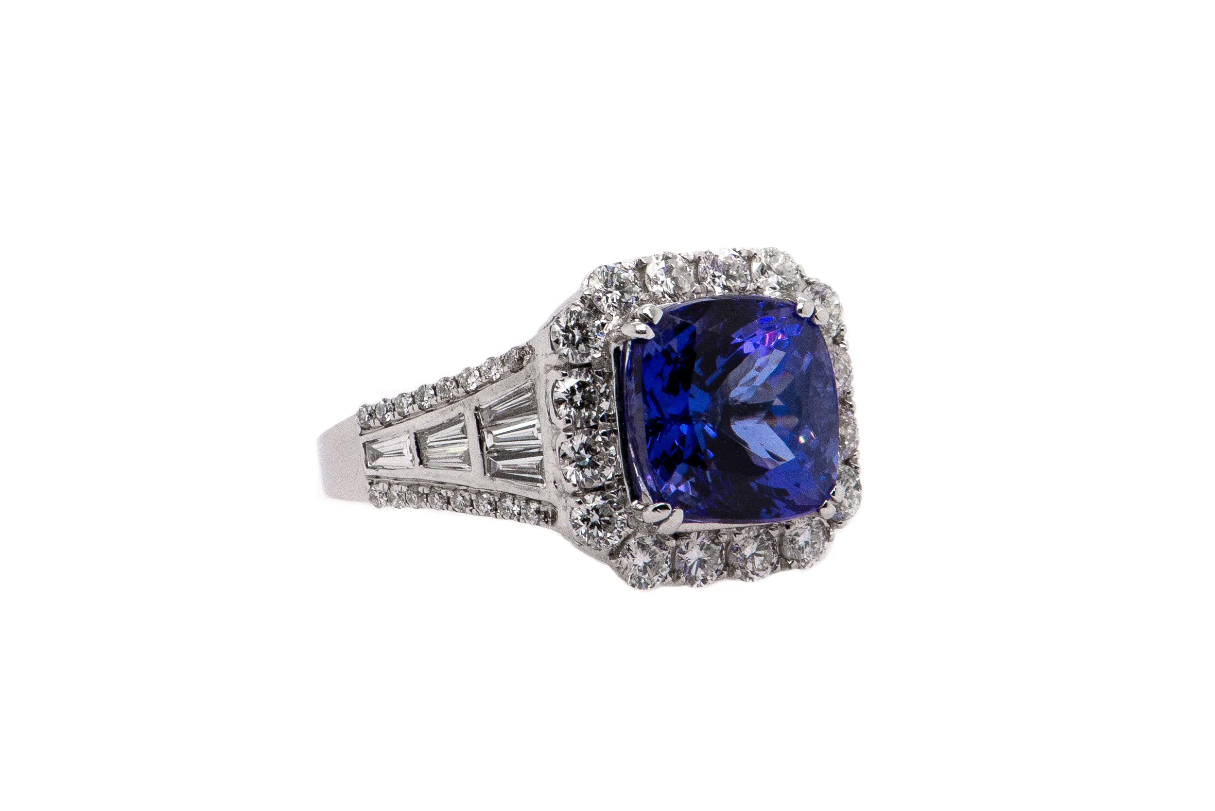 5.64ct Cushion Cut Tanzanite with Diamond Setting (1.63ct)