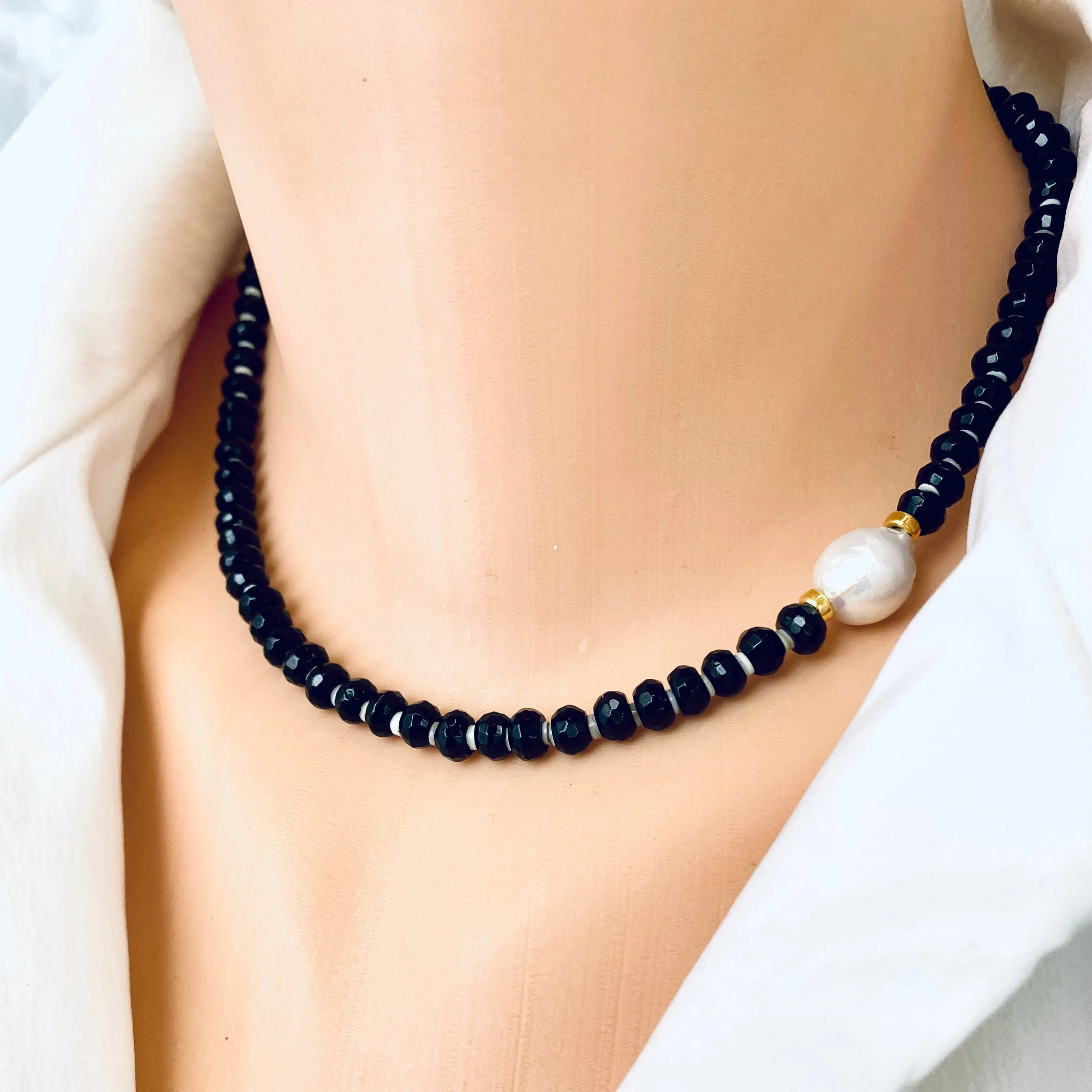 Black Onyx with Shell Beads and Freshwater Baroque Pearl Choker Necklace,16inches