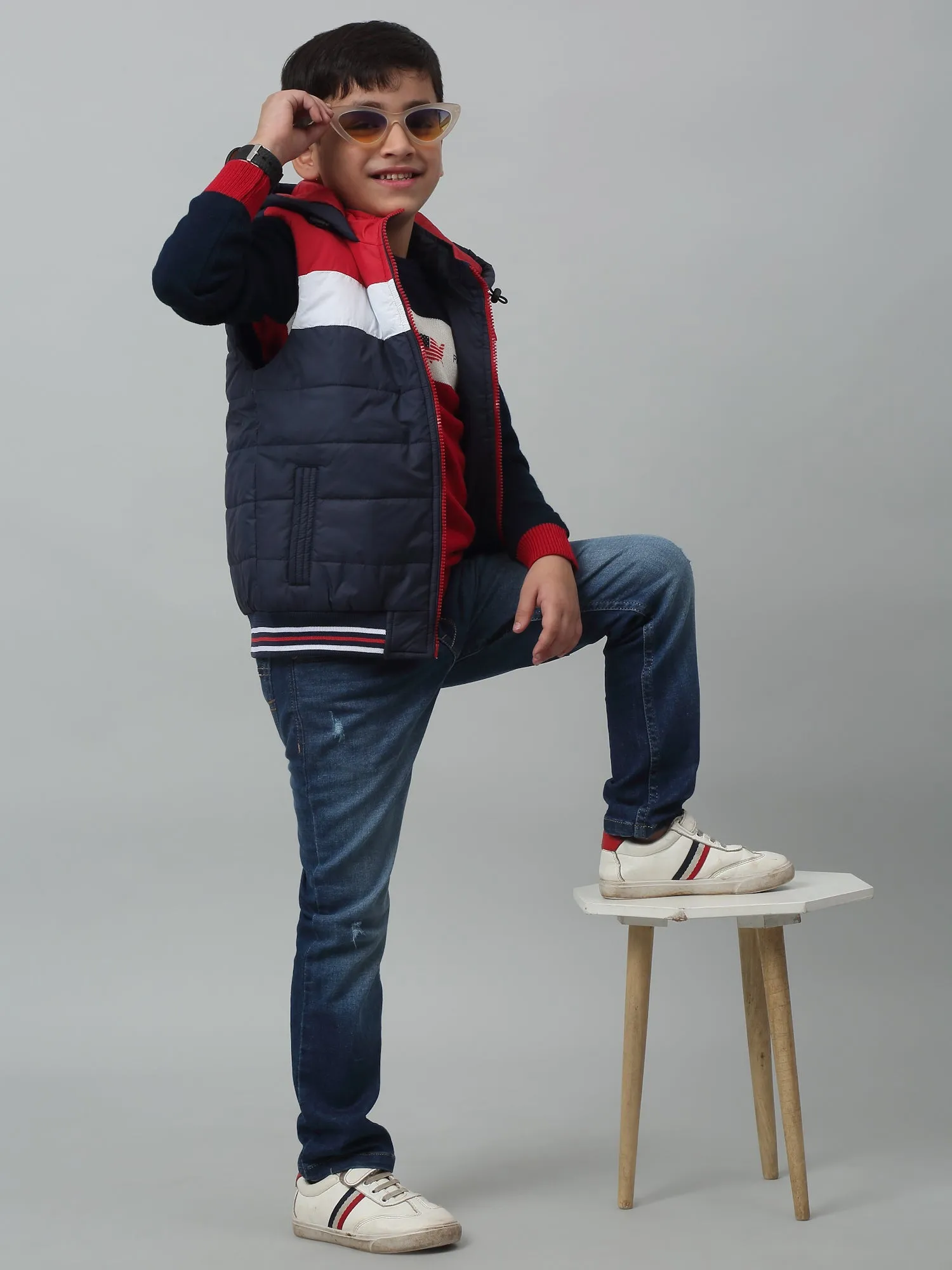 Cantabil Boys Navy Blue Hooded Neck Colour Blocked Casual Jacket For Winter