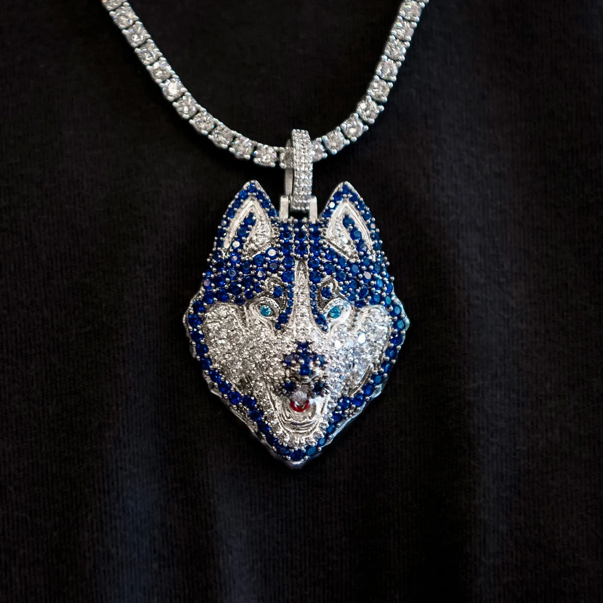 Connecticut Huskies Logo Pendant