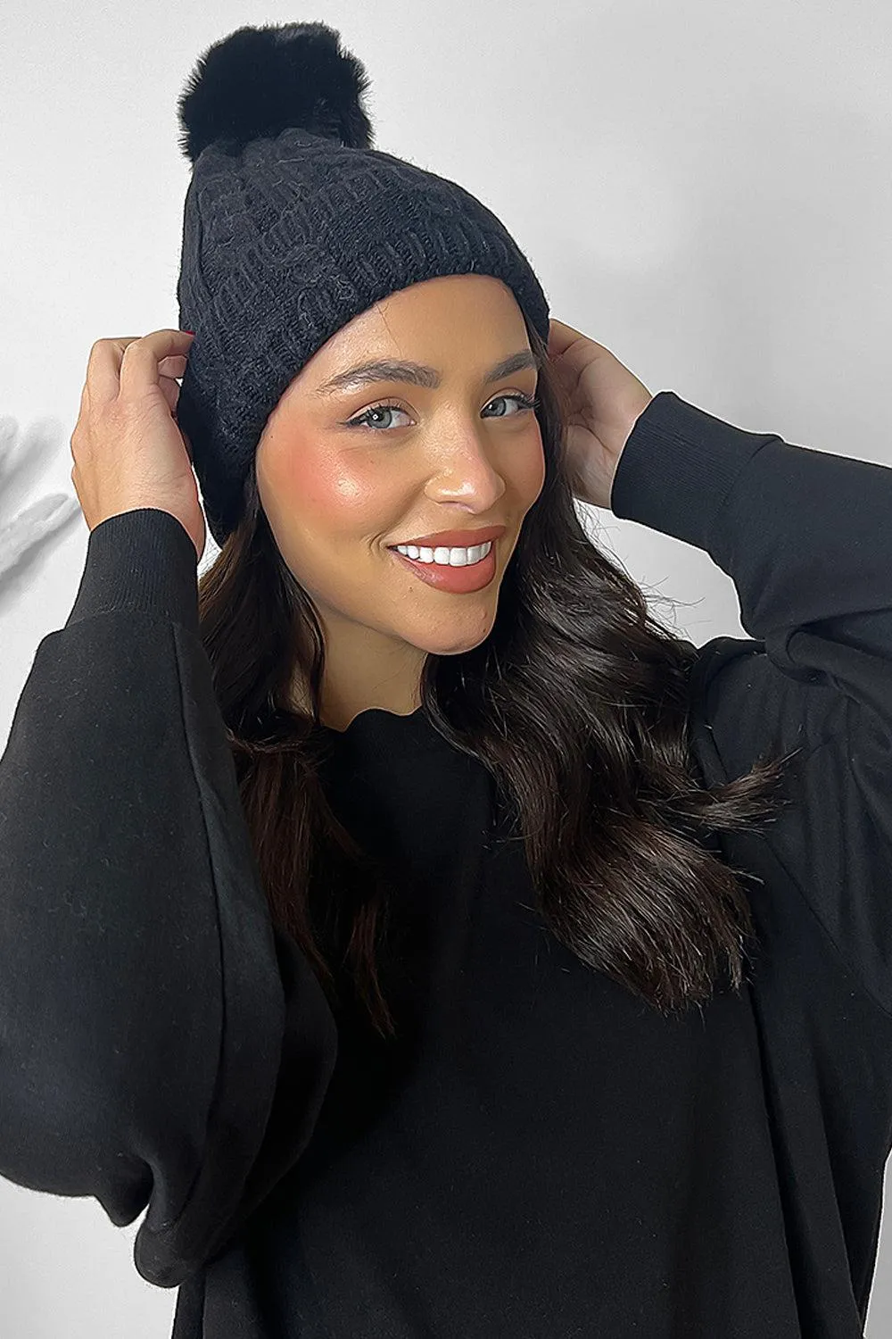 Detachable Faux Fur Pom Pom Knitted Beanie Hat