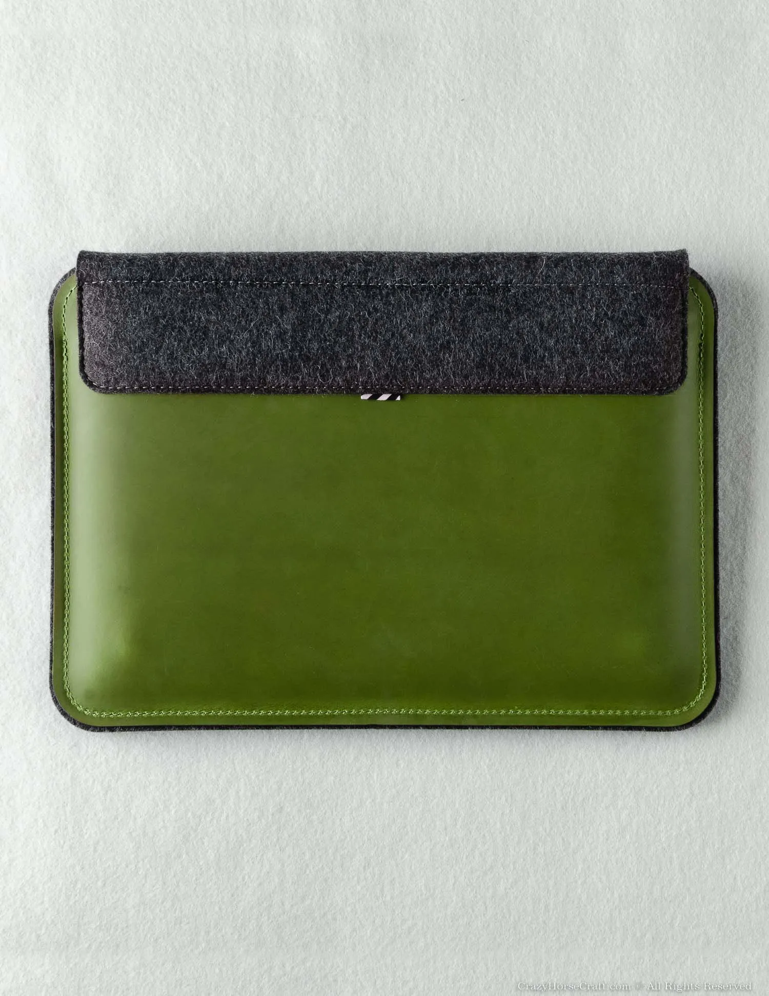 Leather MacBook Pro/Air sleeve, case | Alpine Green