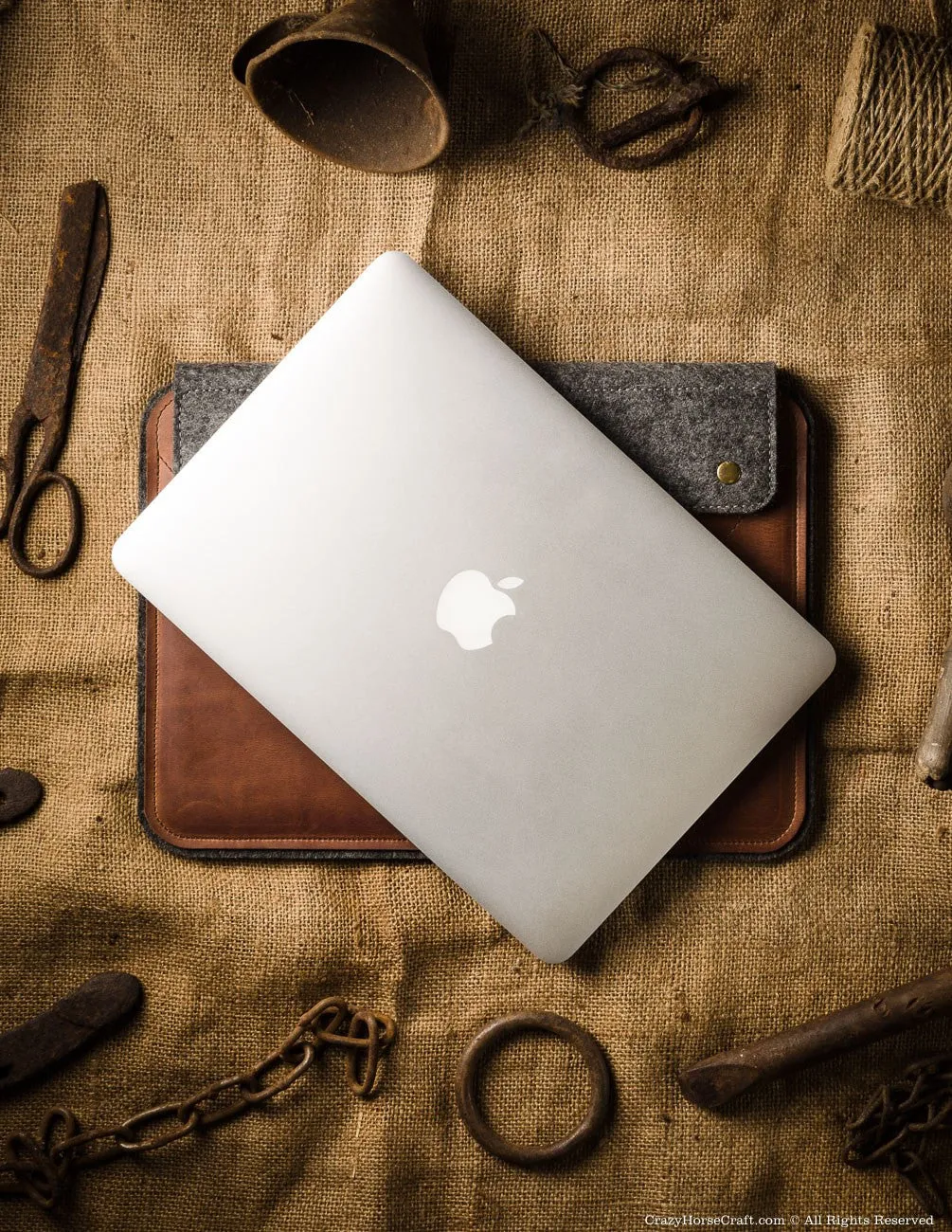 Leather MacBook Pro/Air sleeve, case | Classic Brown