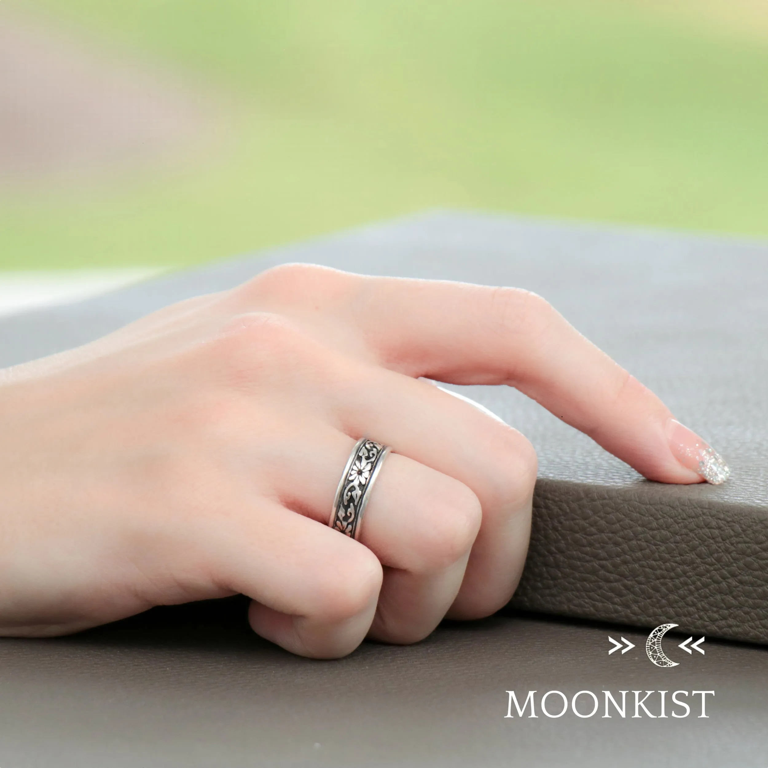 Morning Glory Flower His and Hers Wedding Band Set | Moonkist Designs