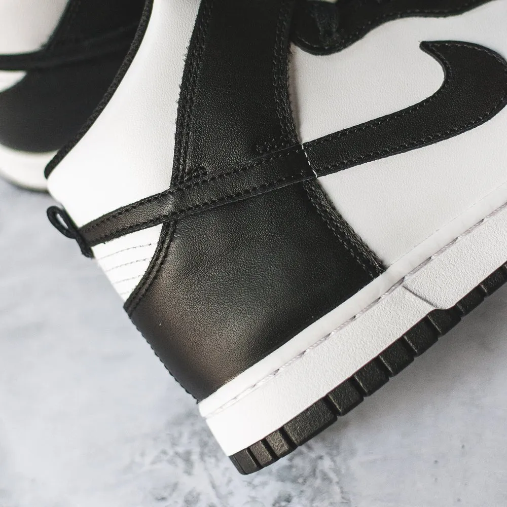 Nike Dunk High Panda (2021)