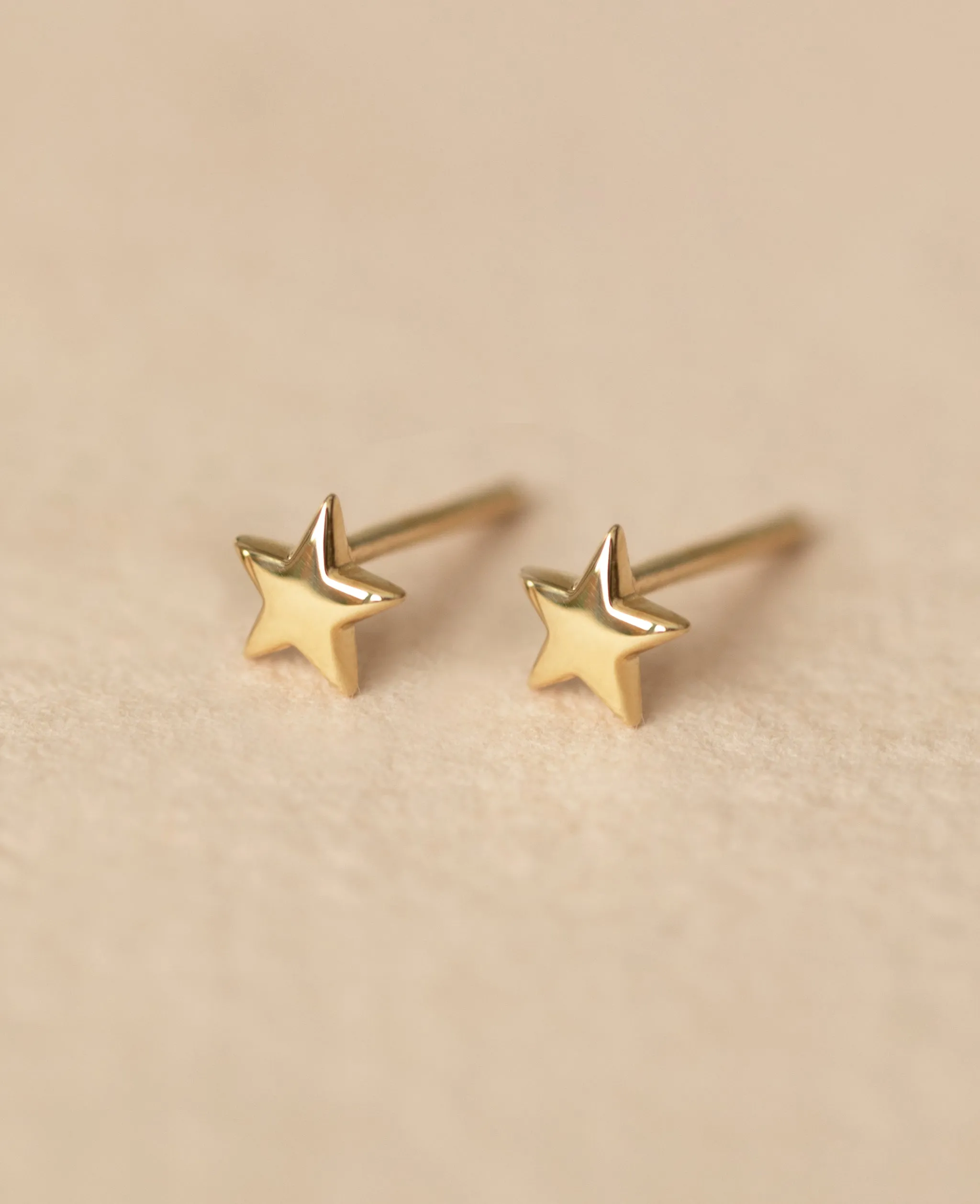 *SAMPLE SALE * Solid 9K Gold Star Studs