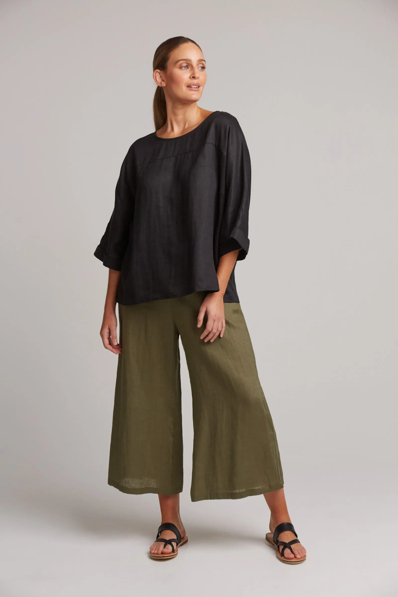 Studio Linen Relaxed Top - Black