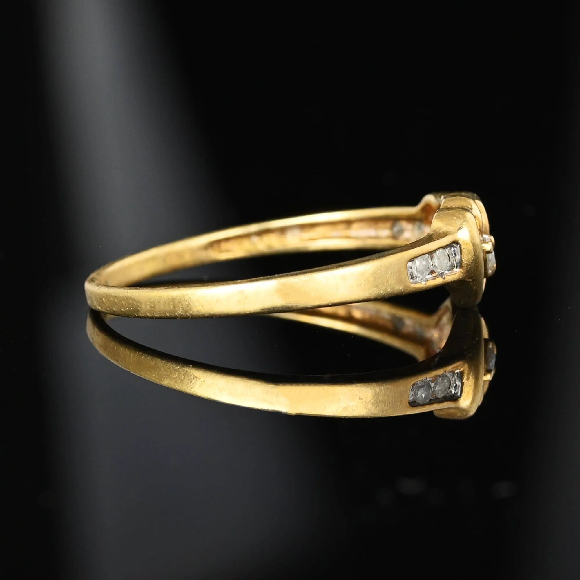 Vintage 10K Gold Diamond Joined Heart Ring